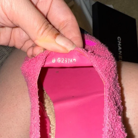 CHANEL Hot Pink Bouclé Espadrilles with Black Toe Cap - Picture 9 of 11